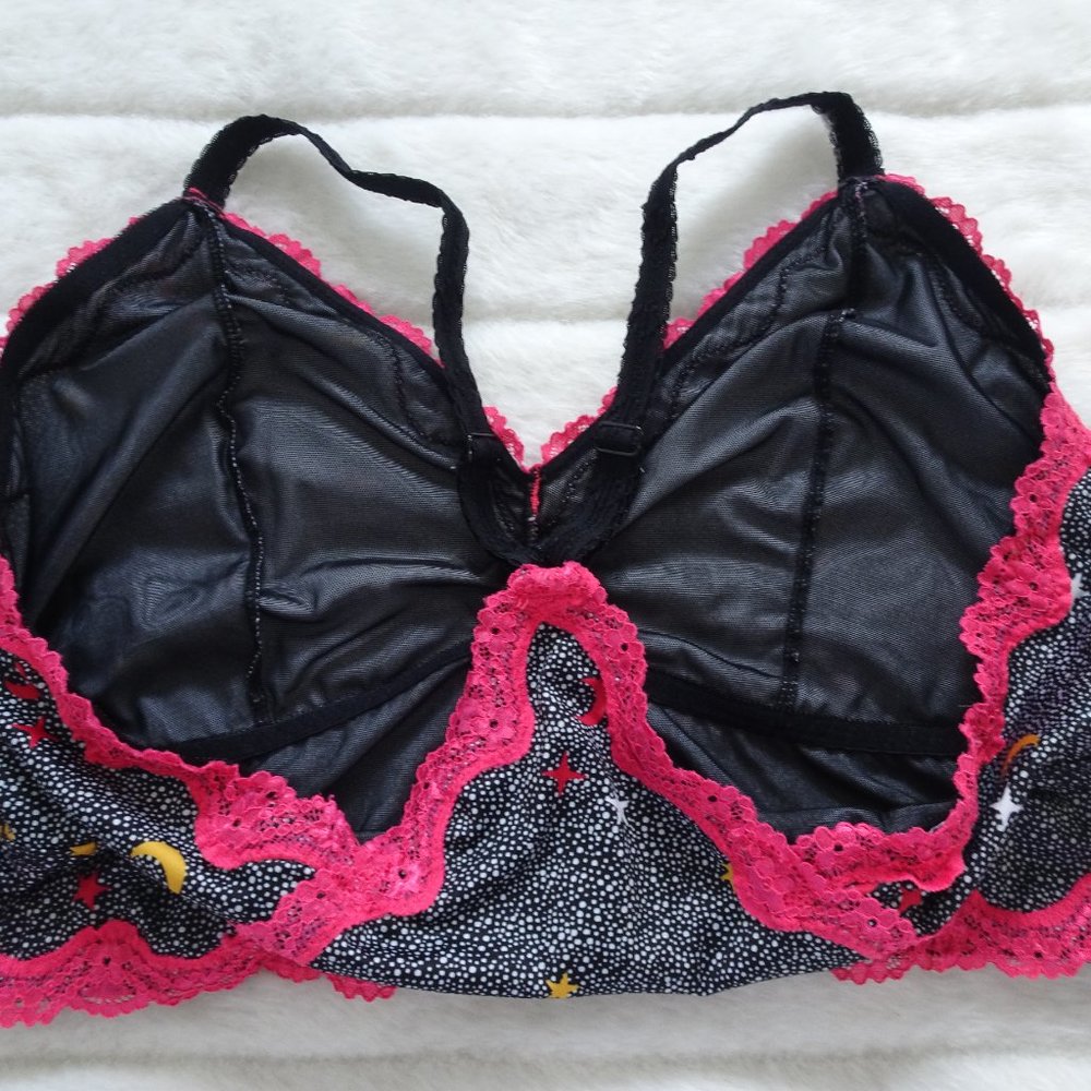 Torrid Black/Pink  Lace Over Bra Size (3) Large - Picture 4 of 7